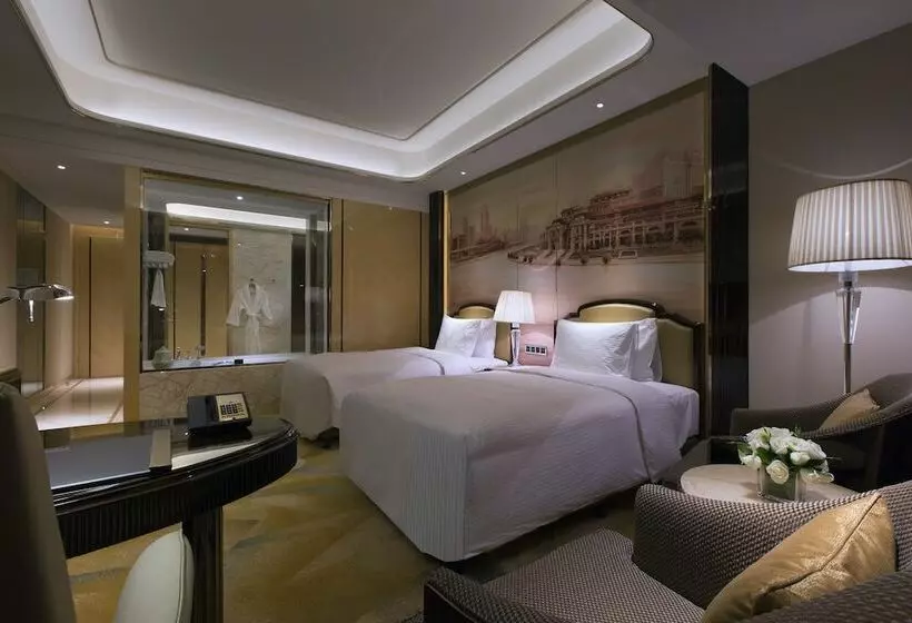 Deluxe room with river view, Wanda Vista Tianjin