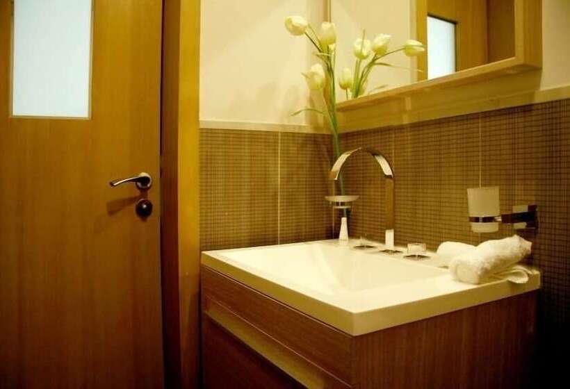 کلبه ییلاقی, The Sealoft Boutique Chalets