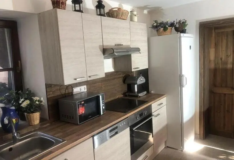 エコノミールーム, Apartmány Rožmberk