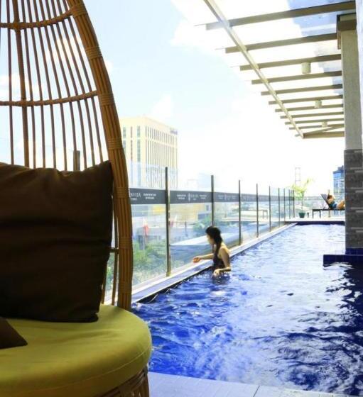 استودیو استاندارد با چشم‌انداز, Joyful Hub With Netflix At Sunvida