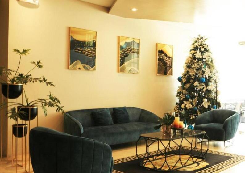 استودیو استاندارد با چشم‌انداز, Joyful Hub With Netflix At Sunvida