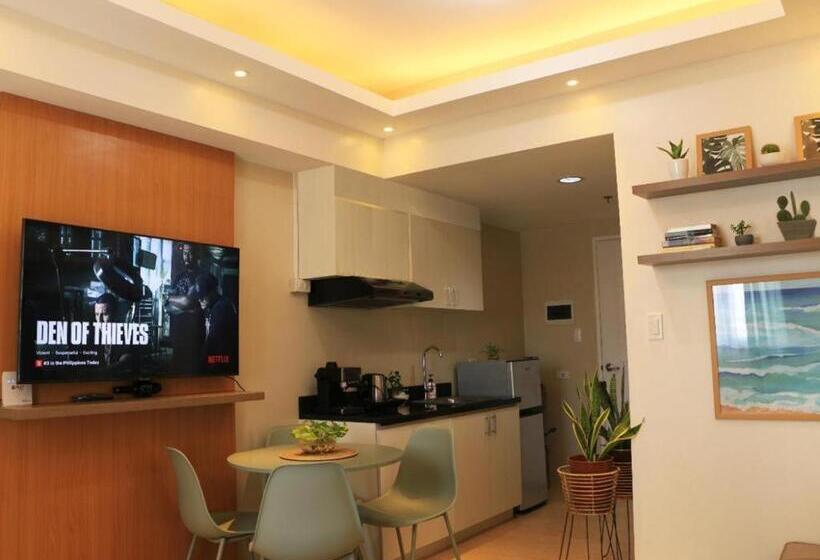 استودیو استاندارد با چشم‌انداز, Joyful Hub With Netflix At Sunvida