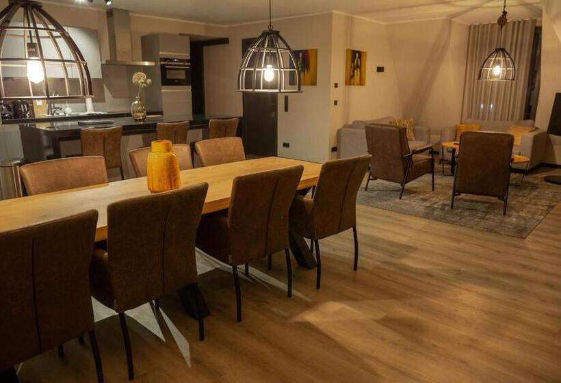 Апартаменты 3 Спальни, Astenblick Apartments With Sauna