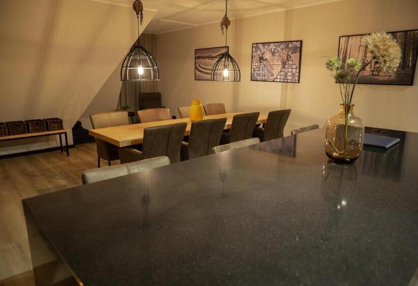 Апартаменты 3 Спальни, Astenblick Apartments With Sauna