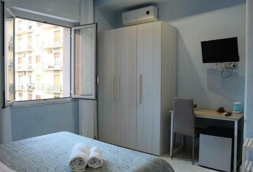 جناح سرير كينج, B&b Stella