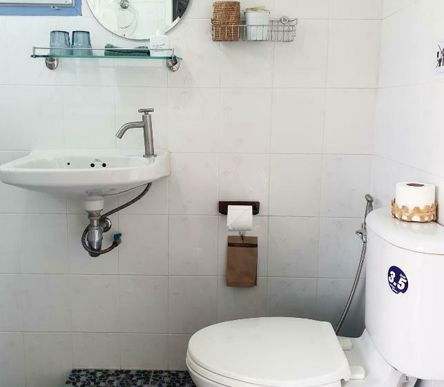 اتاق استاندارد با بالکن, Kinn Stay50 Bangkok