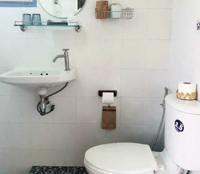 اتاق استاندارد با بالکن, Kinn Stay50 Bangkok
