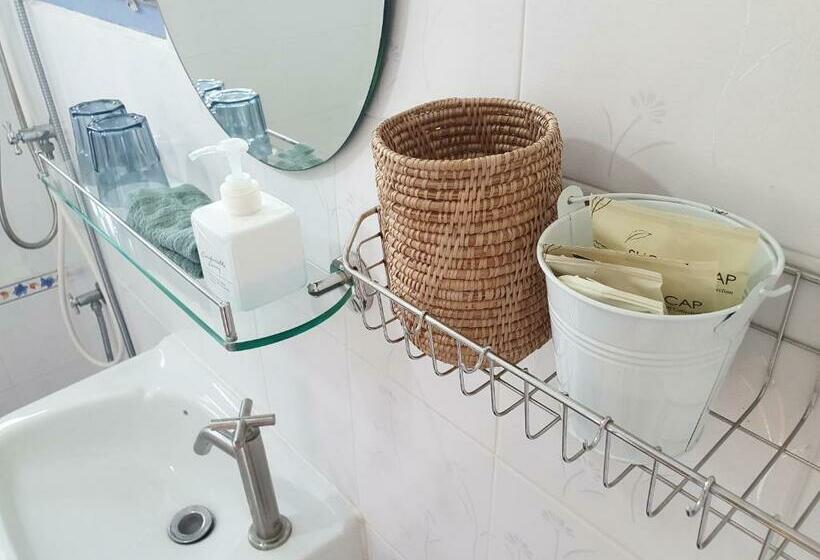 اتاق استاندارد با بالکن, Kinn Stay50 Bangkok