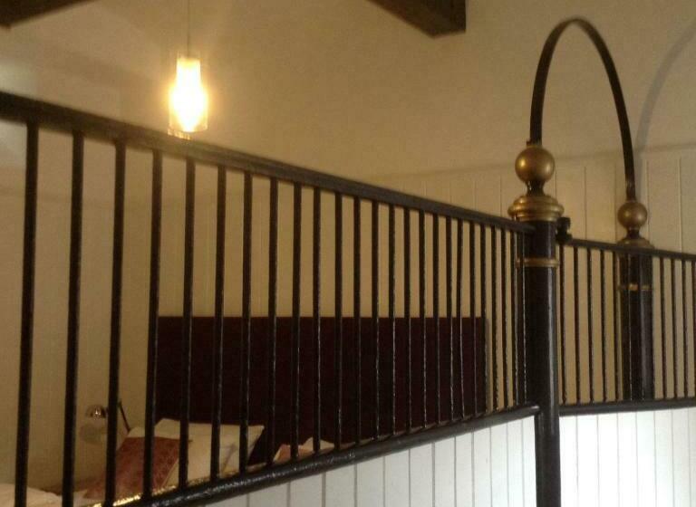 חדר משפחתי, Markree Courtyard