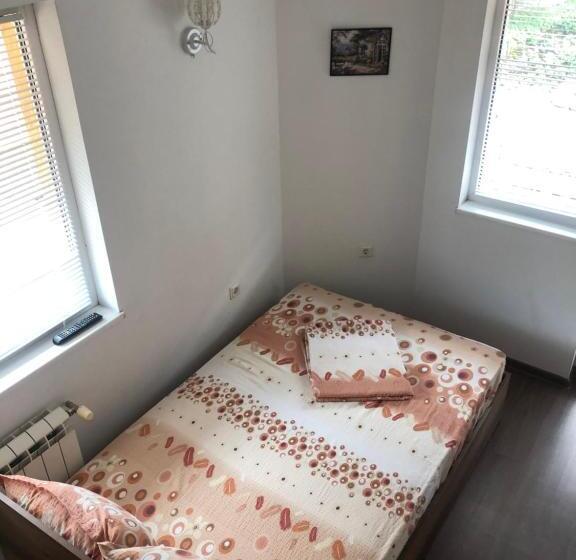 اتاق استاندارد, къща за гости радина