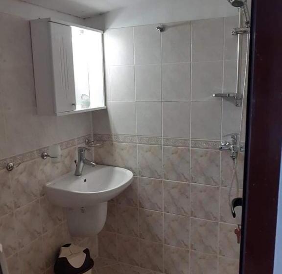 اتاق استاندارد, къща за гости радина