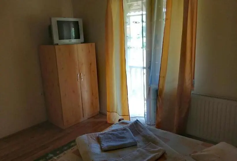 キングサイズベッドのスタンダードルーム, Sóhegy Panzió