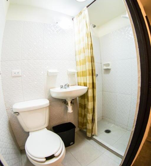 غرفة عائلية, La Fuente Catedral