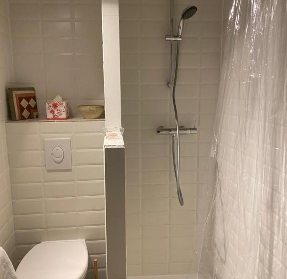 חדר יחיד בסיסי, Maison Léonard Du Ventoux