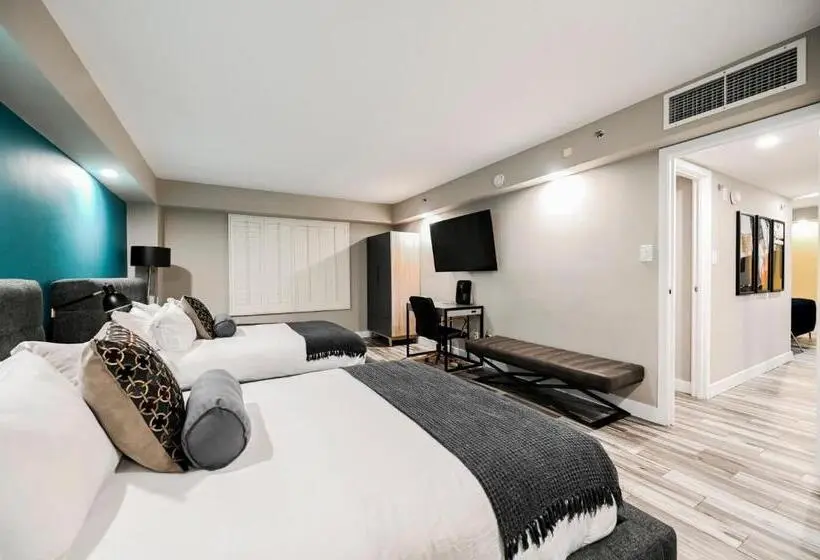 Huoneisto 2 Makuuhuonetta, Stripviewsuites At Jockey Club