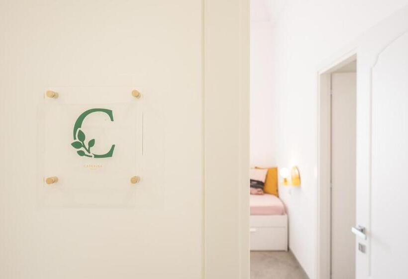 اتاق سه نفره دلوکس با چشمانداز دریا, Villa Caterina B&b