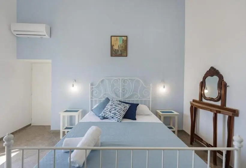 オーシャンビュースタンダードルームバルコニー付き, Villa Caterina B&b