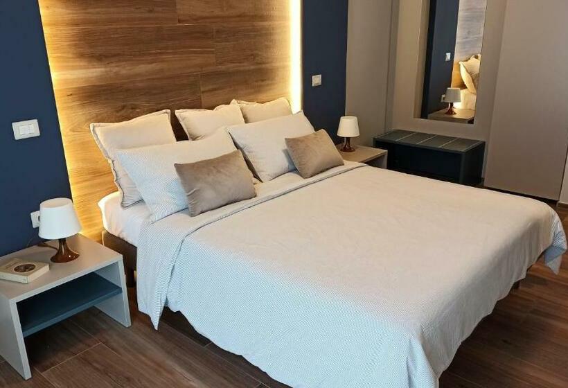 اتاق لوکس با بالکن, Casa Dalè