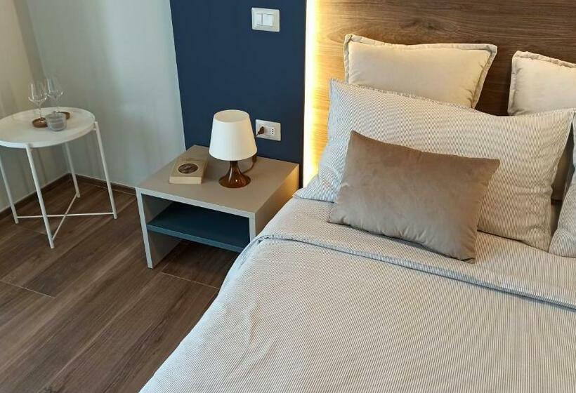 اتاق لوکس با بالکن, Casa Dalè