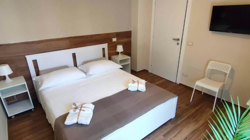 Standard room with outdoor bath, Casa Dalè