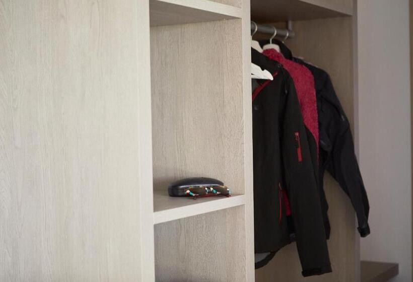 غرفة كومفورت ثلاثية, Agriturismo De Bas