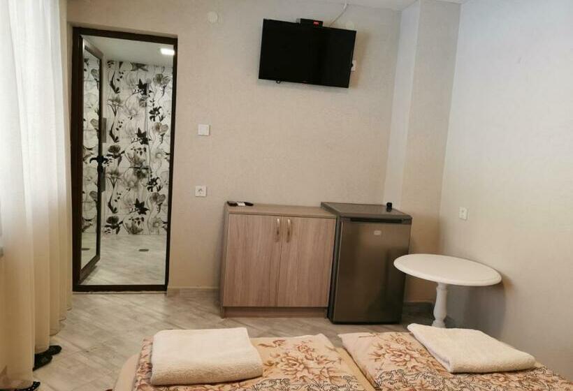 Номер Стандарт Вид на Сад, симида 2