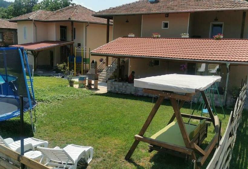 Номер Стандарт Вид на Сад, симида 2