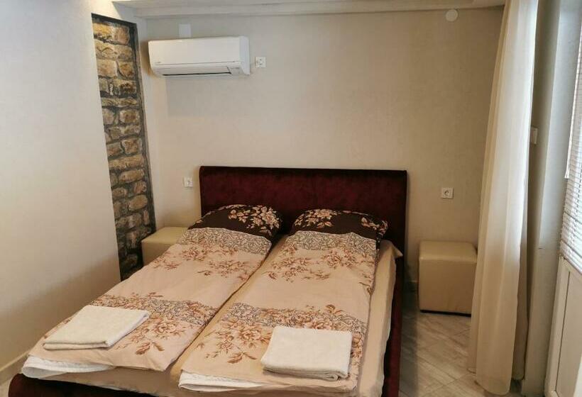 Номер Стандарт Вид на Сад, симида 2