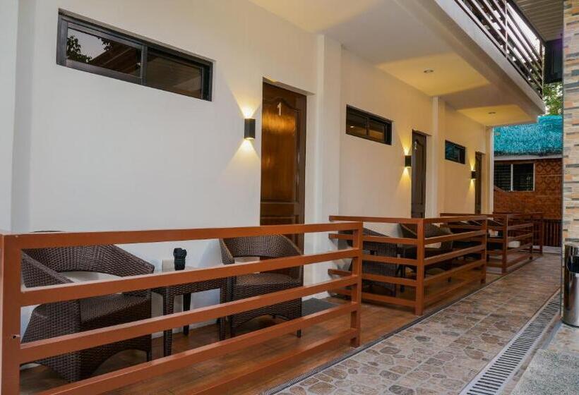 اتاق استاندارد, Amigos Dauin Hostel