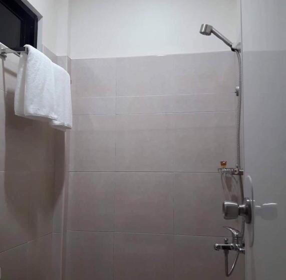 اتاق استاندارد با بالکن, Amigos Dauin Hostel