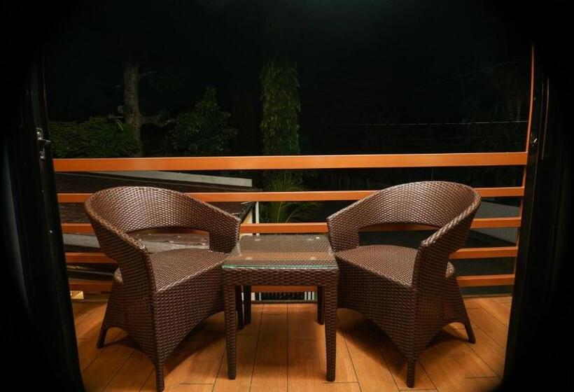 스탠다드 발코니 룸, Amigos Dauin Hostel
