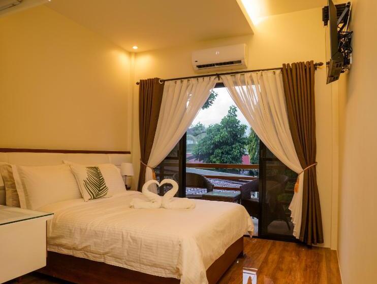 اتاق استاندارد با بالکن, Amigos Dauin Hostel