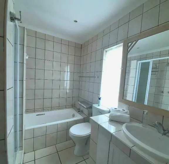 3-Bett-Standardzimmer, De Graaff Manor
