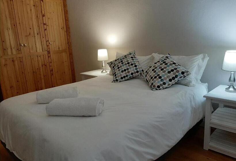 חדר משפחתי, De Graaff Manor