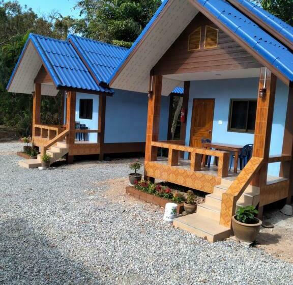 חדר סטנדרט לארבעה, Yahle Villa เยห์เล่วิลล่า