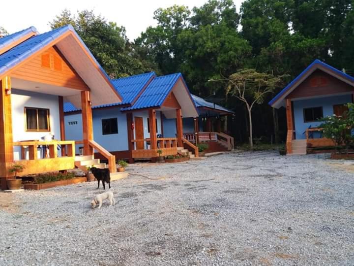 חדר סטנדרט לארבעה, Yahle Villa เยห์เล่วิลล่า