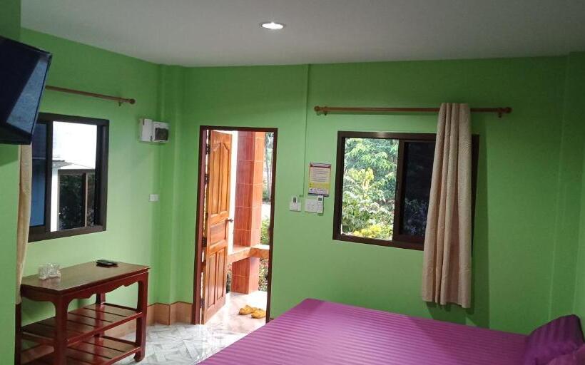 חדר סטנדרט לארבעה, Yahle Villa เยห์เล่วิลล่า