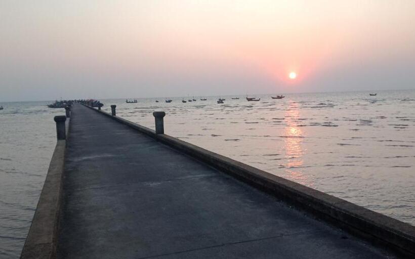 חדר סטנדרט לארבעה, Yahle Villa เยห์เล่วิลล่า