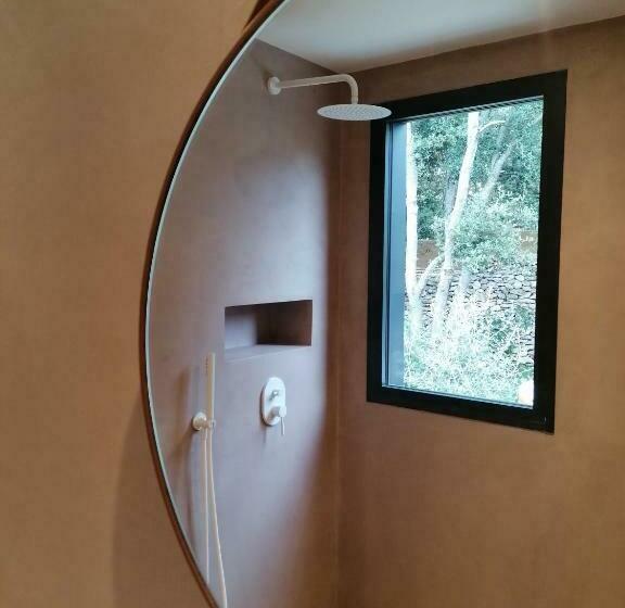 Люкс с гидромассажем, Hôtel Les Suites Du Maquis