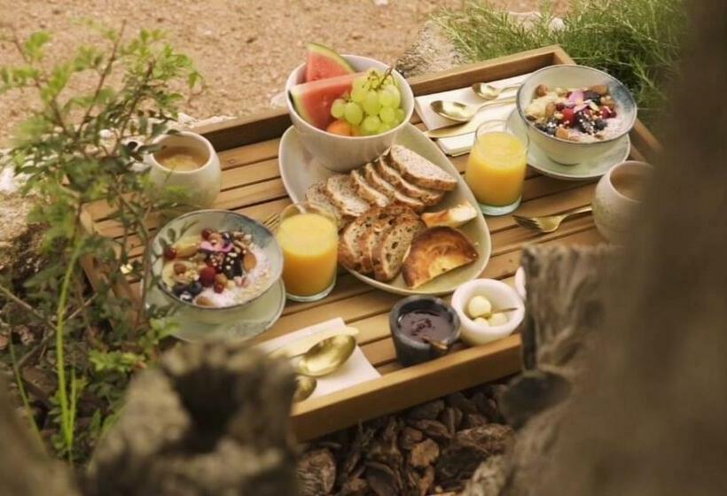 Люкс с гидромассажем, Hôtel Les Suites Du Maquis