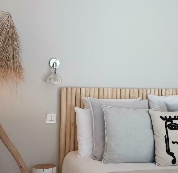 Люкс с гидромассажем, Hôtel Les Suites Du Maquis