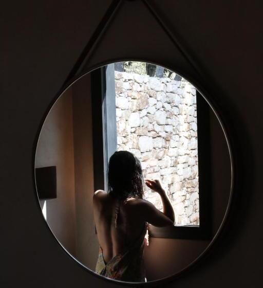 Люкс с гидромассажем, Hôtel Les Suites Du Maquis