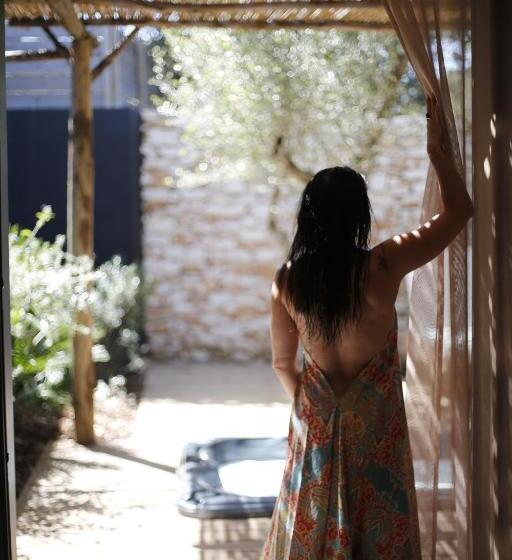 Люкс с гидромассажем, Hôtel Les Suites Du Maquis