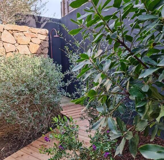 Люкс с гидромассажем, Hôtel Les Suites Du Maquis