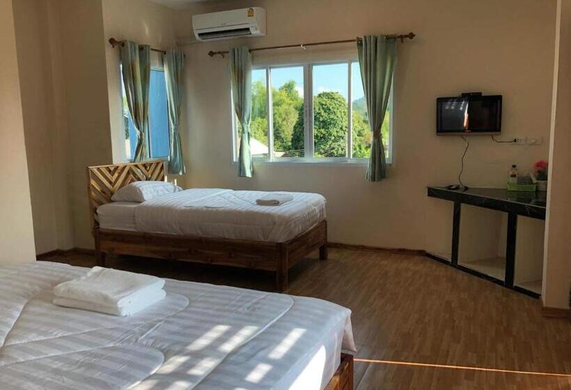 Семейный Номер, เชียงคาน เรสติ้ง เพลส