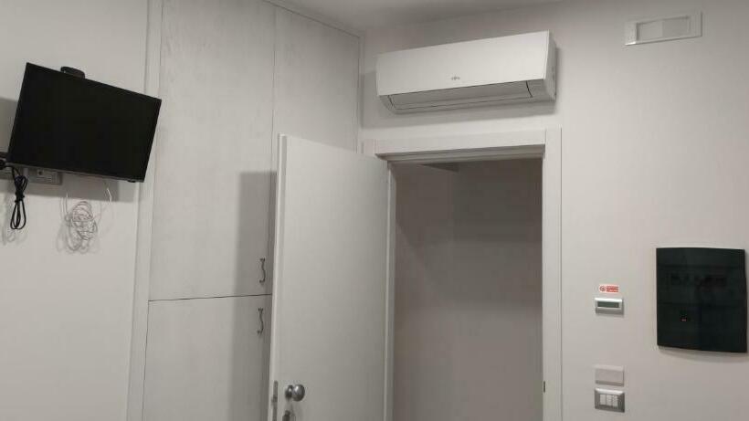 スタンダードルーム, Guest House Via Milano