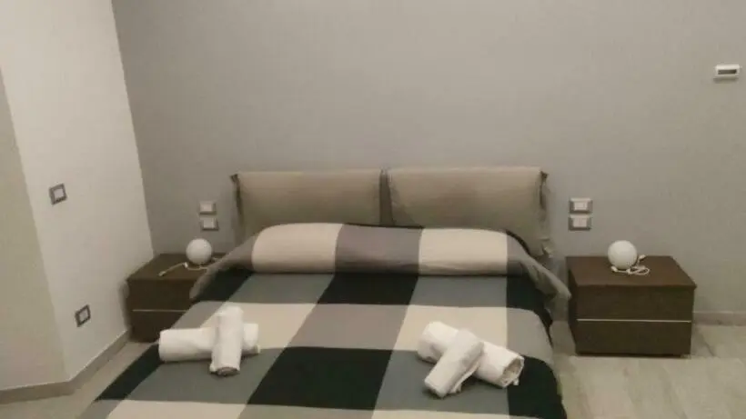 اتاق استاندارد سه نفره, Guest House Via Milano