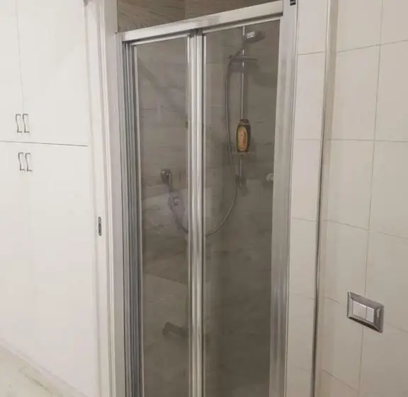 اتاق استاندارد سه نفره, Guest House Via Milano