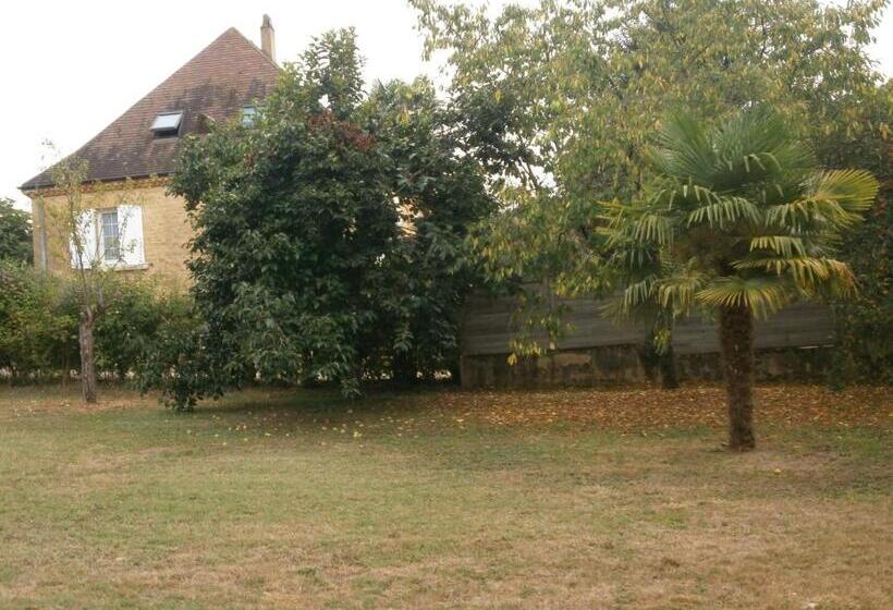 חדר סטנדרט נוף לגינה, Les Noyers