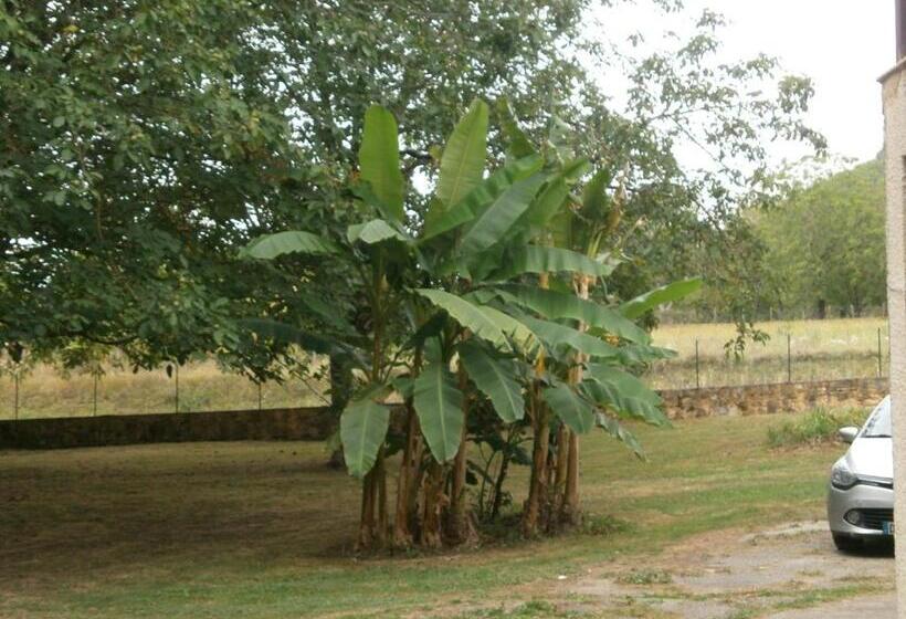 חדר סטנדרט נוף לגינה, Les Noyers